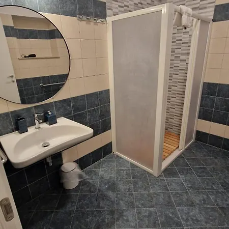 4rooms In Pensión 4*